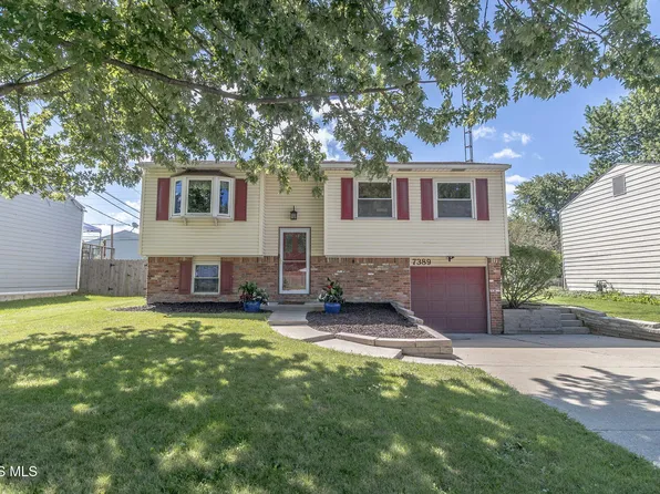 7389 Starlawn Rd, Perrysburg, OH 43551