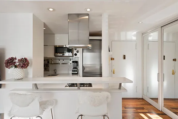 Rented by Nest Seekers International | media 8