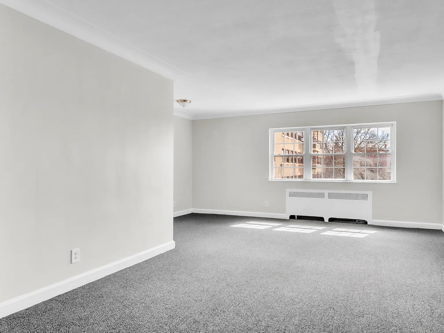 Studio, 545 sqft, $1,050 — Photo 2