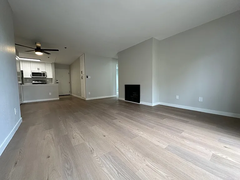 1400 Venice Blvd.- Modern Living in the Heart of Venice Renovated 2 Bedroom Units — Photo 37
