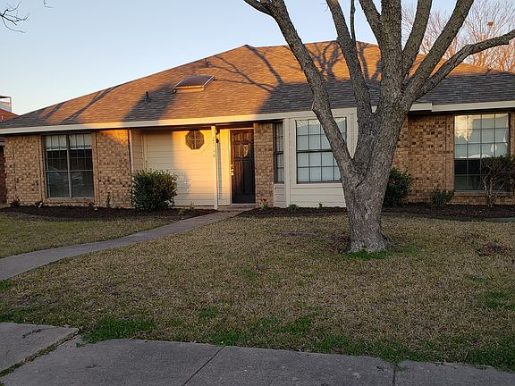 5th image of 2714 College Park Dr