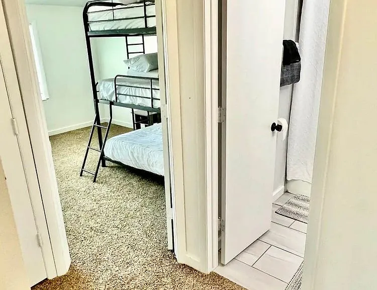 340 N 300 W #1 — Photo 9