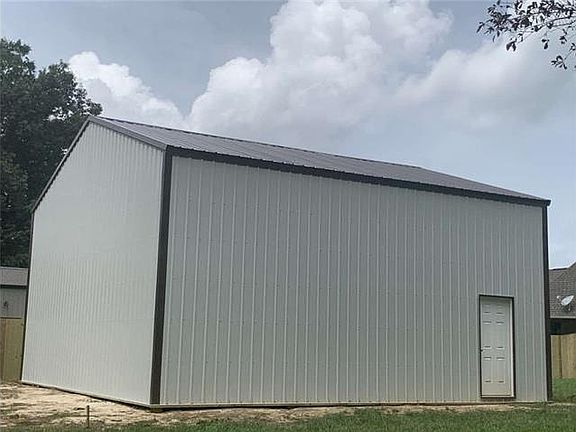 2nd image of 12289 Leblanc Ln