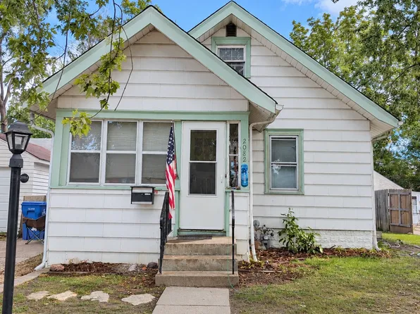 2082 Manitou Ave, Saint Paul, MN 55119