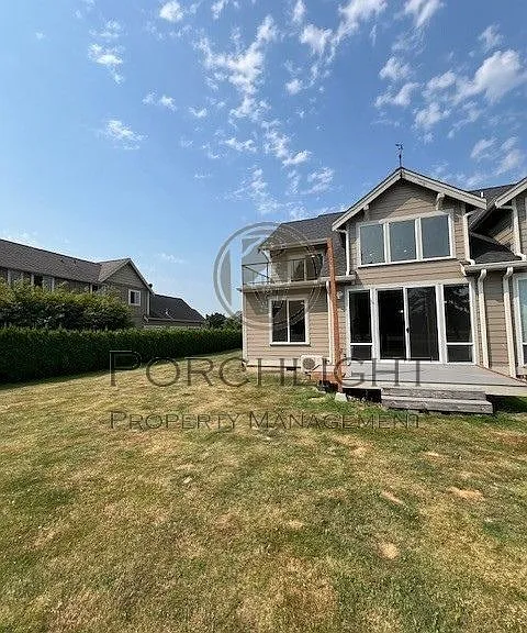 2200 Greenview Cir #1 — Photo 16