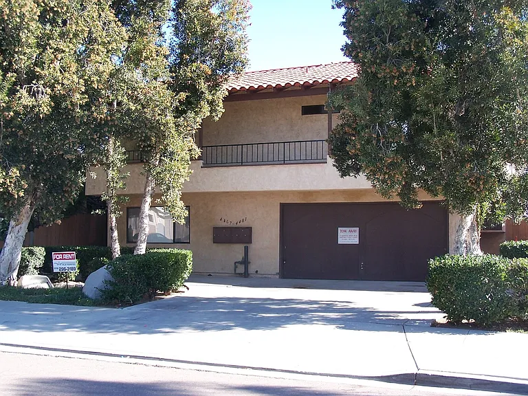 4467 McClintock St — Photo 1