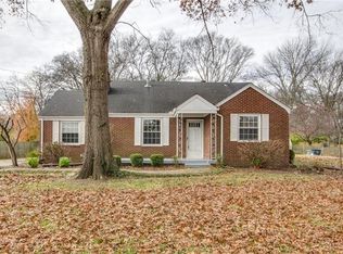 4609 Camellia Pl, Nashville, TN 37216