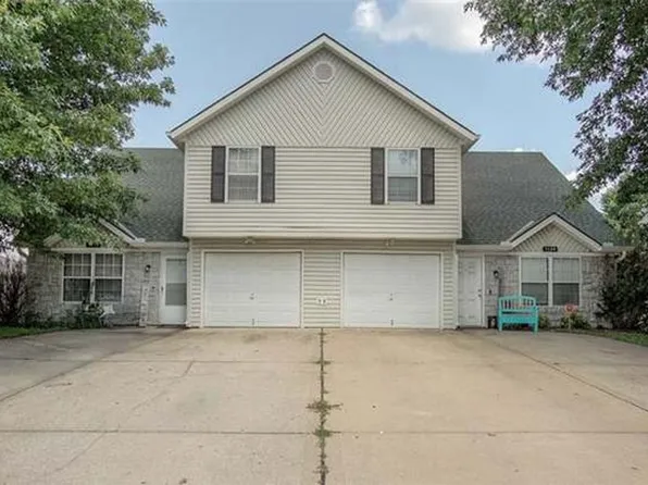 1108 SW Ephraim Dr, Grain Valley, MO 64029