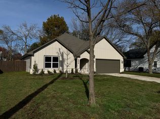 504 Pendleton St, Farmersville, TX 75442