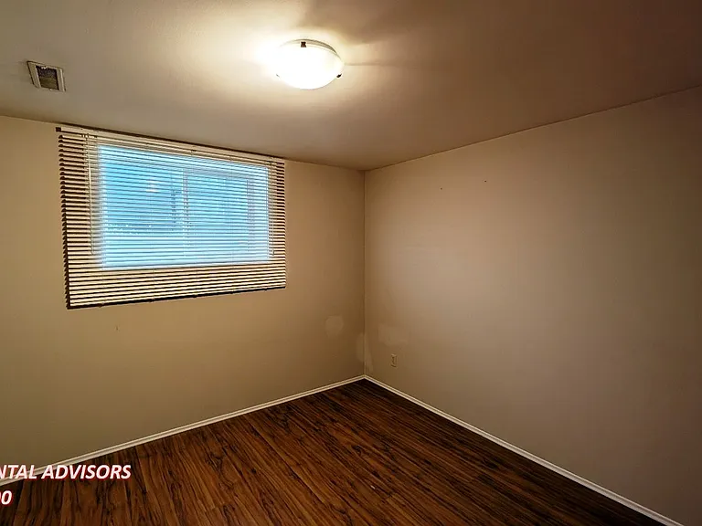 1732 23rd Ave NW — Photo 15