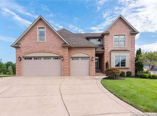 3003 Walnut Cove Ct, Jeffersonville, IN 47130