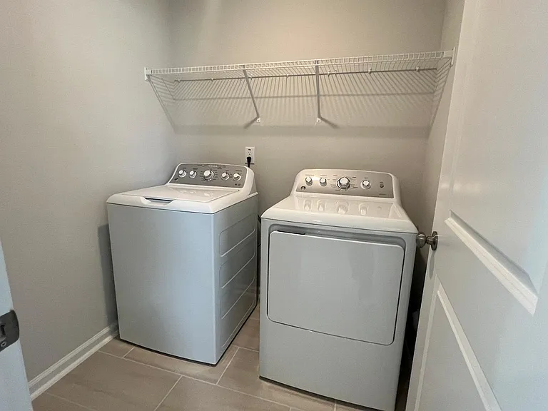 5028 Arkose Dr — Photo 21