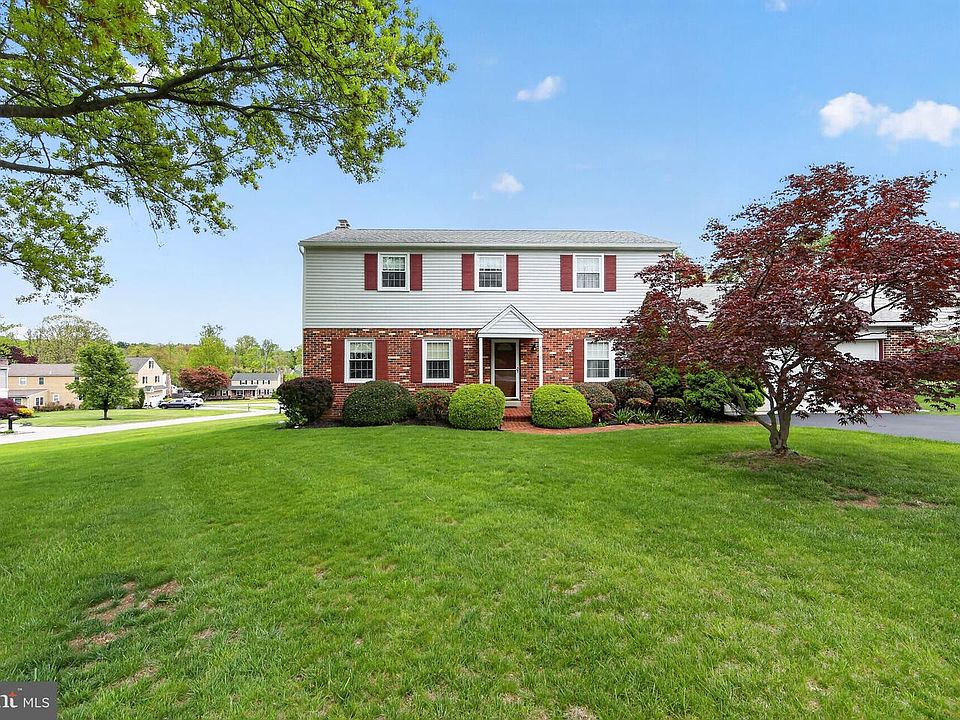 1st image of 556 Patrice Ln