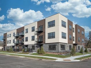 907 Winter St NE #205, Minneapolis, MN 55413