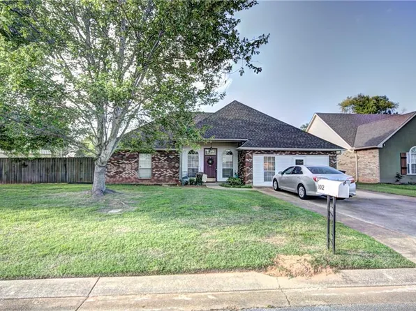 102 Starlight Dr, Natchitoches, LA 71457