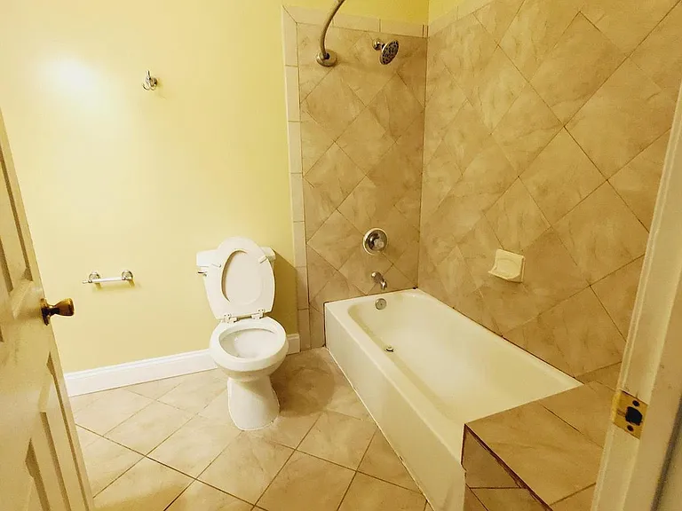 1624 Gwynns Falls Pkwy #1 — Photo 17