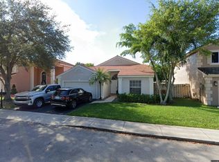 671 Rock Hill Ave, Davie, FL 33325