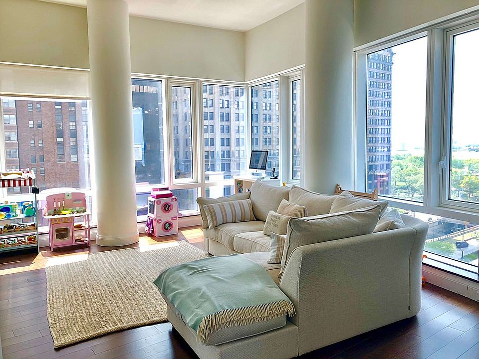 1st image of 70 Little St W #10M
