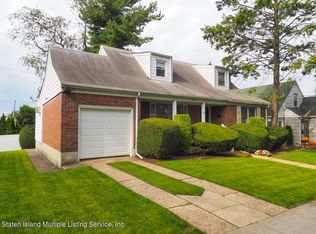 730 Oakland Ave, Staten Island, NY 10310