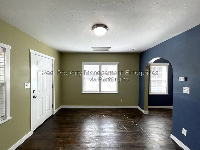 1503 NW 46th St — Photo 2