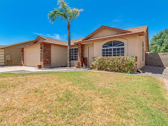 3rd image of 2406 E Hawken Way