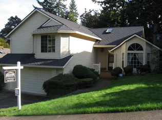 2060 College Hill Pl, West Linn, OR 97068