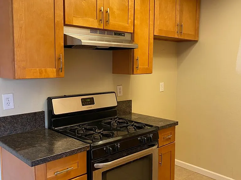 1441 N Edison Blvd — Photo 7