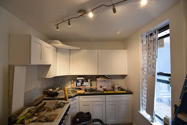 Rented by Zuz Realty | media 50