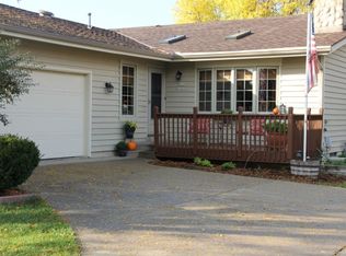 N111W16634 Esquire Ct, Germantown, WI 53022