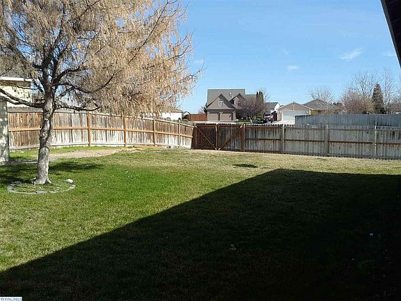 4th image of 8904 W Bonnie Ave
