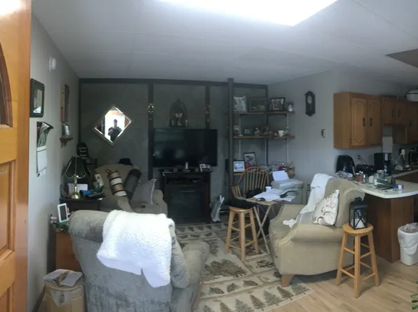 201 Fox St #102, Madawaska, ME 04756