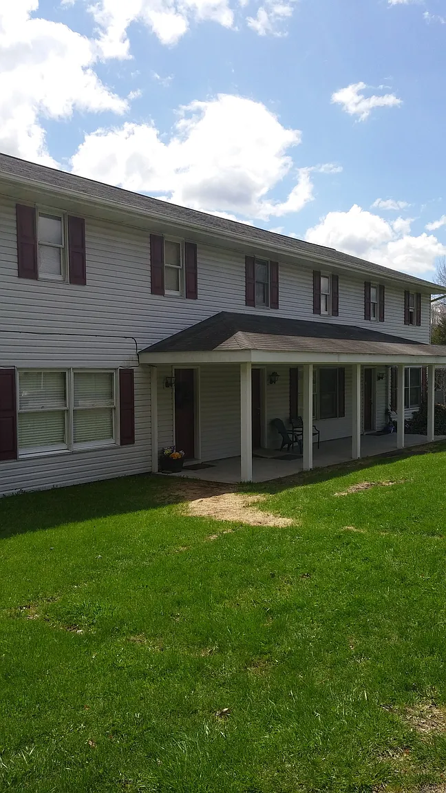 2584 Mountain Rd photo 1