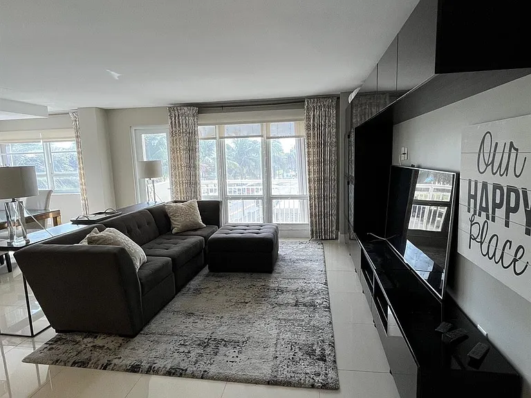 133 N Pompano Beach Blvd #211 — Photo 3