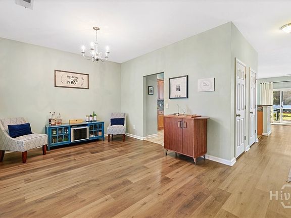 3rd image of 90 Coopers Lane