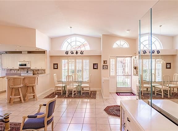 2nd image of 643 Saint Andrews Blvd #108-0