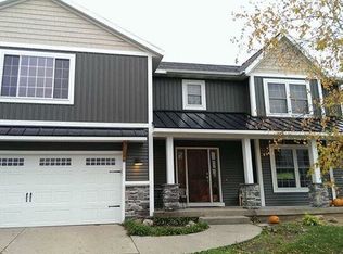 67 Rogue River View Dr NE, Rockford, MI