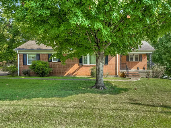 109 Carolyn Ave, Franklin, TN 37064
