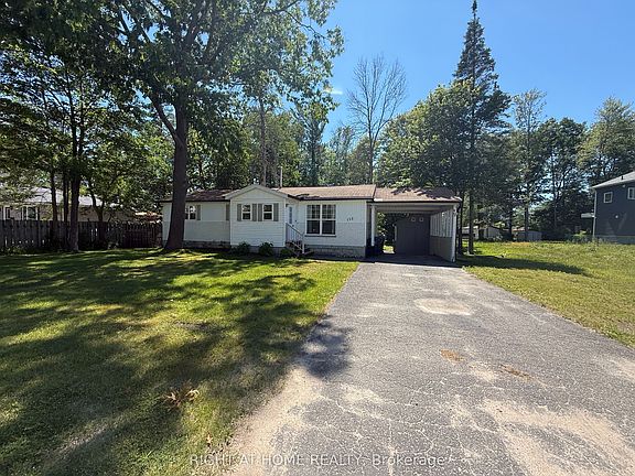3rd image of 158 Zoo Park Rd