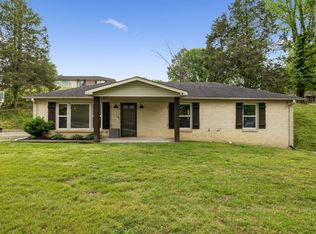 514 College Ave E, Carthage, TN 37030
