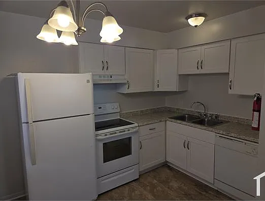 208 N Prospect Rd #1 — Photo 1