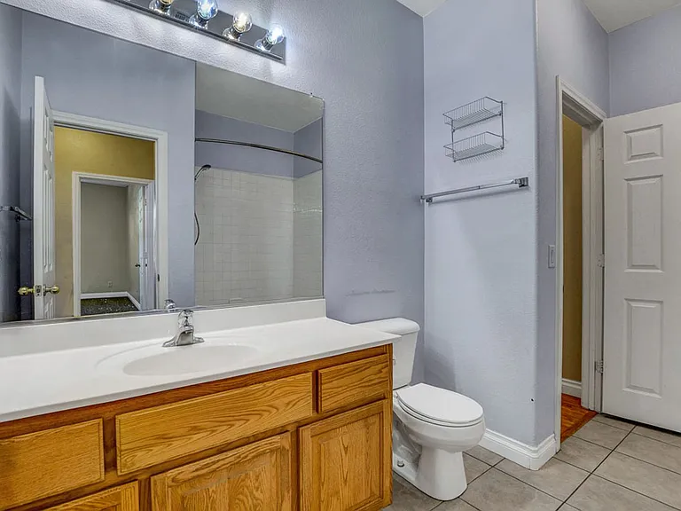8737 Radiant Ruby Ave — Photo 32