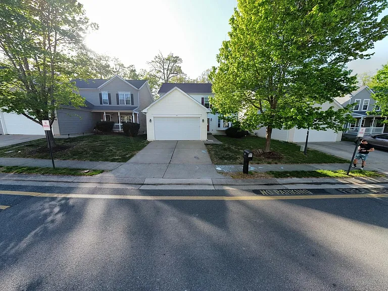 71 Glacier Way — Photo 2