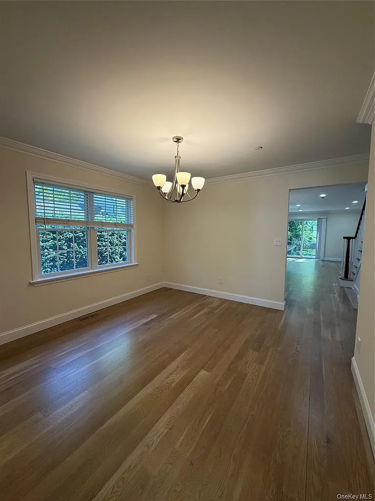 4 bed, 3.5 bath, 2600 sqft, $7,500 — Photo 4