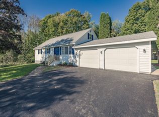 30 Scenic Rd, Hagaman, NY 12086