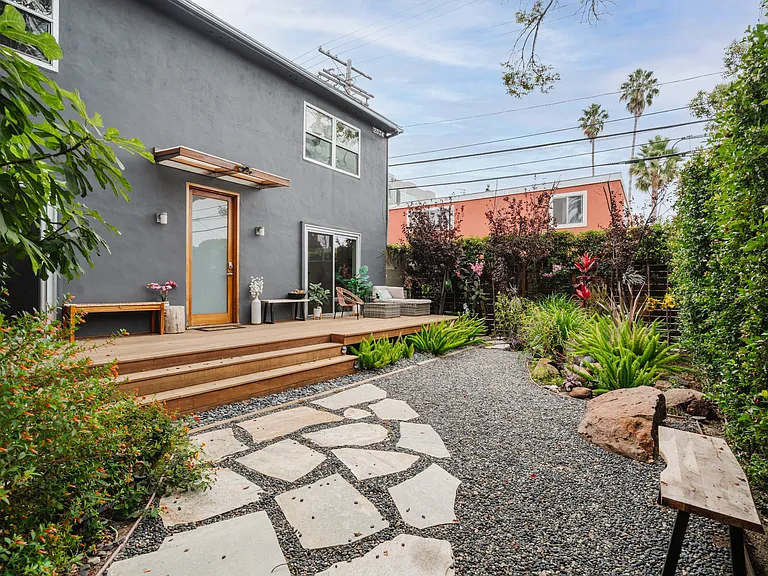 2334 Glyndon Ave — Photo 38