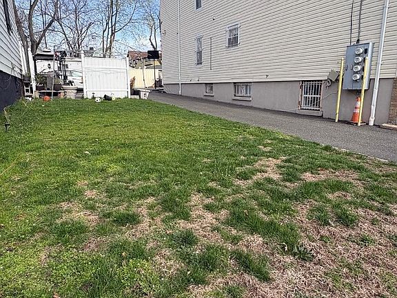 2nd image of 87-89 Ellis Ave