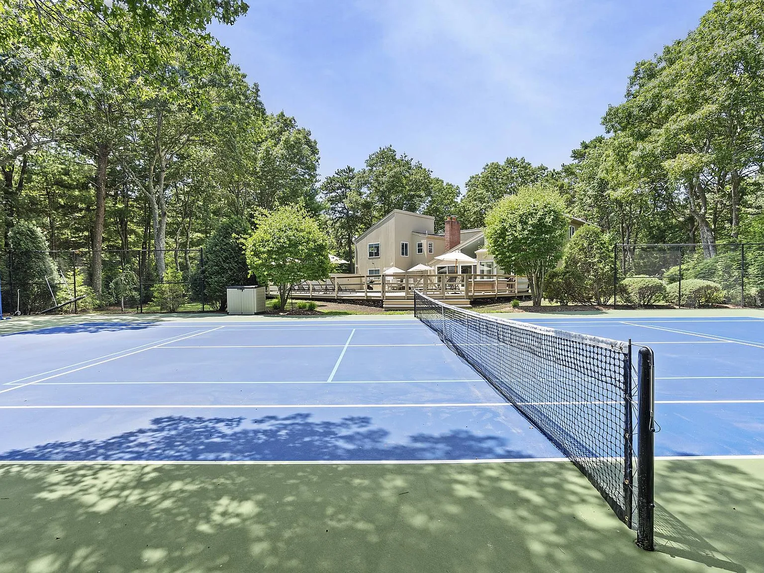 Quogue Contemporary With Heated Pool & All-Weather Court — Photo 4