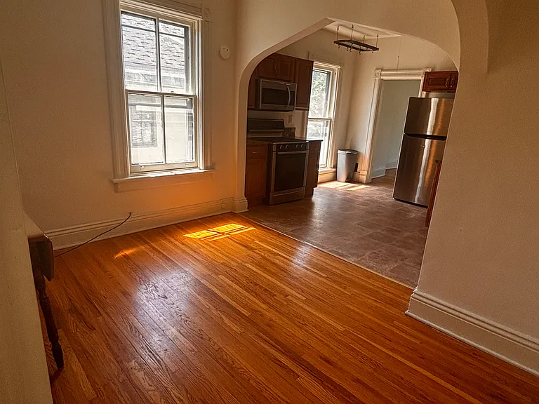295 W Tupper St #2 — Photo 8