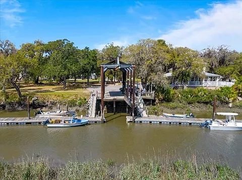 265 Goodman Dr — Photo 3
