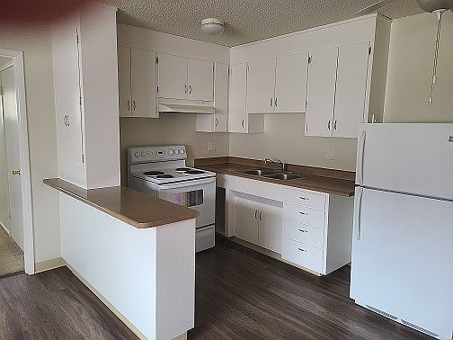 2nd image of 1265 Pacific Ave #11